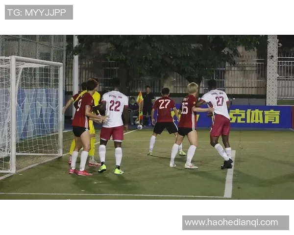 足球明星与国家旗帜的完美结合展现运动精神与民族骄傲的精彩瞬间 足球明星与国家旗帜的完美结合展现运动精神与民族骄傲的精彩瞬间